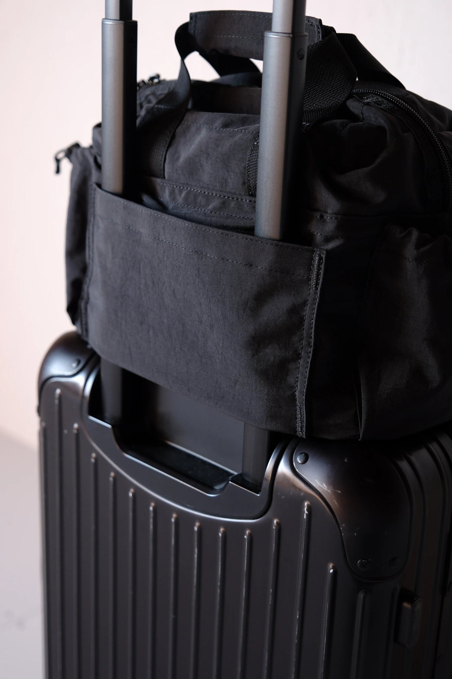 NEVER WASTED｜PLAYRIP MIDDLE BAG